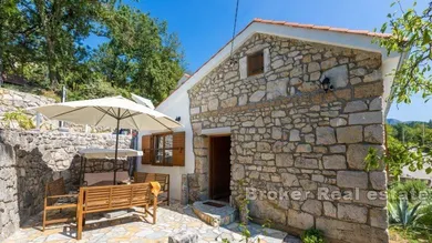 1022-09-001-1022-09-Crikvenica-Stone-House-With-Swimming-Pool