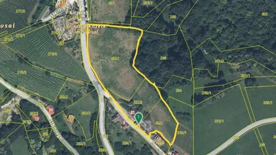GIS Grundstücke markiert.png