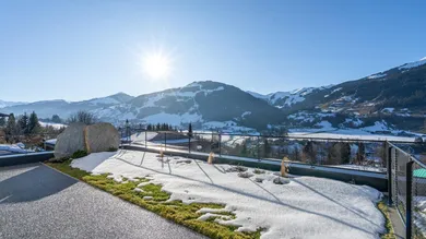 TERRASSE MIT WEITBLICK