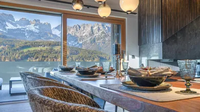 WOHNBEREICH MIT KAISERBLICK
