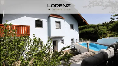 Außen mit Pool