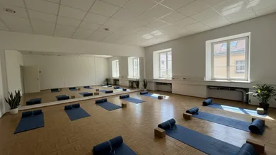 KI Generiert - Möbilierungsvorschlag als Gymnastikzimmer