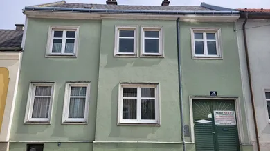 Haus straßenseitig