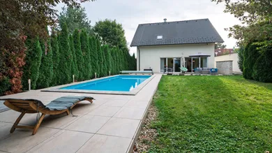 Gartenansicht / Poolbereich