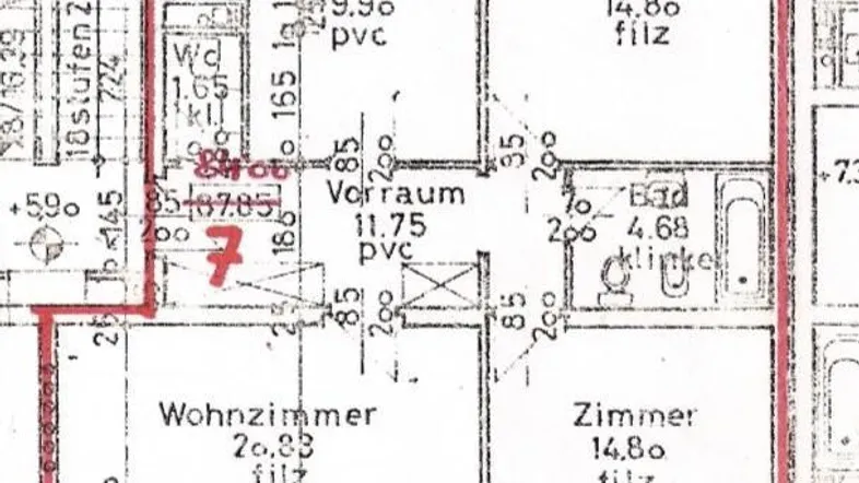 Grundriss einer Wohnung mit zwei Loggien, drei Zimmern, Küche und Bad.