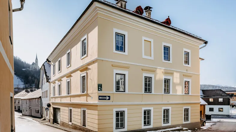 Wohn- Geschäftshaus in zentraler Lage