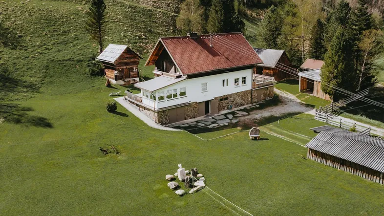 Landhaus mit großzügigem Garten