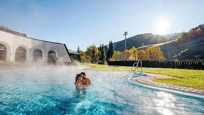 Wellness_Thermal_Roemerbad_Bad_Kleinkirchheim_Herbst