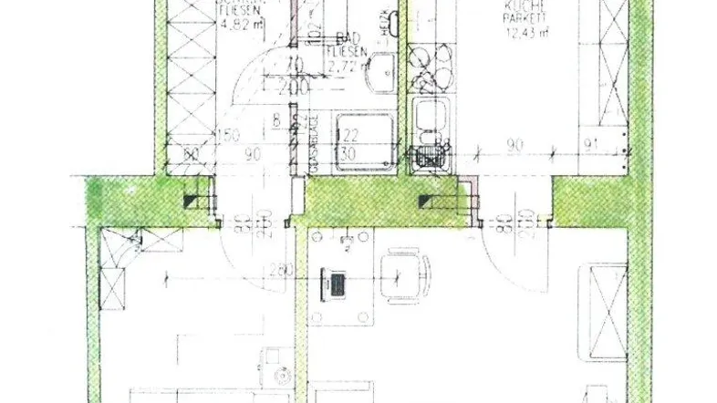 Grundriss einer Wohnung mit drei Zimmern, Küche, Bad und Balkon.