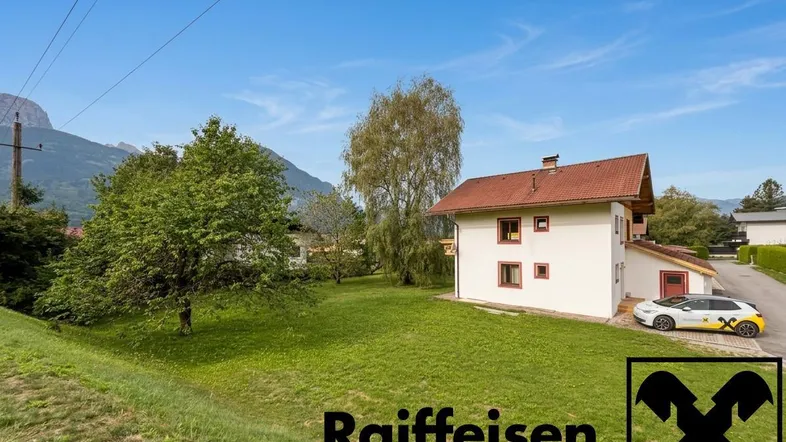 1000 Quadratmeter Grundstück mit Wohnhaus