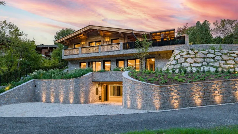 the hills · luxury living | Anwesen der Extraklasse