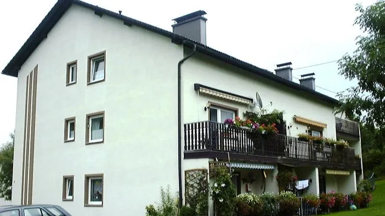 399 Foto Fassade.jpg