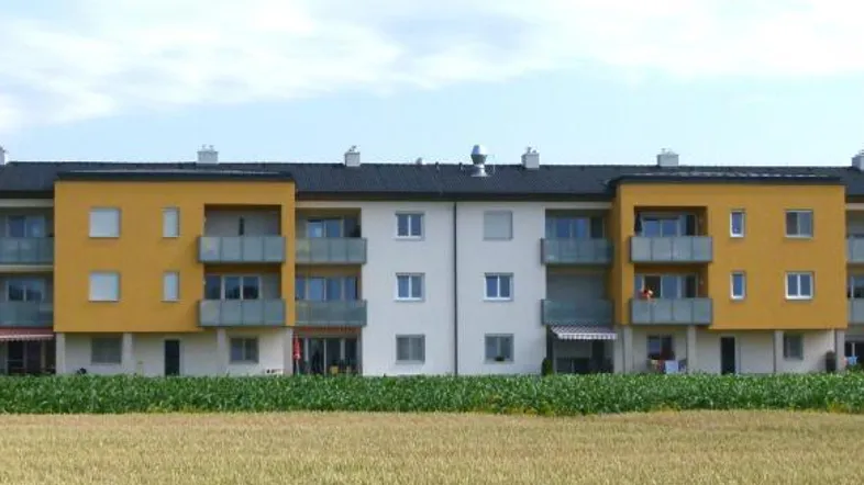391 Foto Fassade.JPG