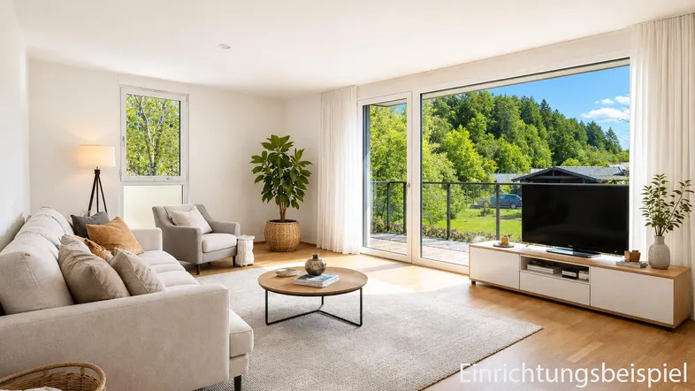 Helles Wohnzimmer mit großen Fenstern, Holzboden und Blick ins Grüne, modern eingerichtet.