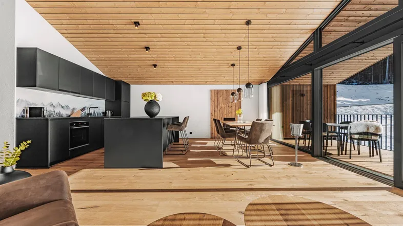 Wohn- Koch- Essbereich