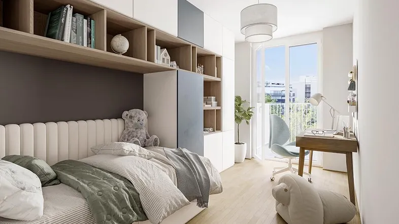Helles Schlafzimmer mit integrierten Regalen, Schreibtisch und Zugang zu einem französischen Balkon.