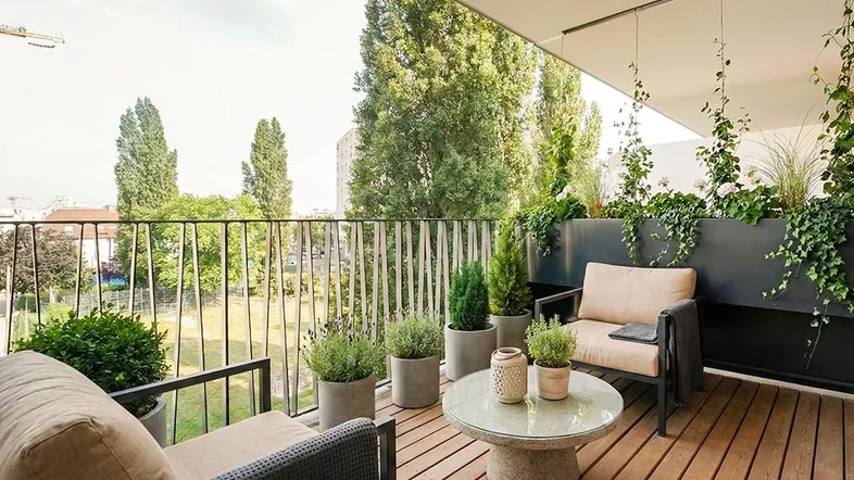 AG44_KIStaging_3-057_Terrasse