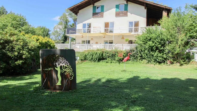 Haus vom Garten