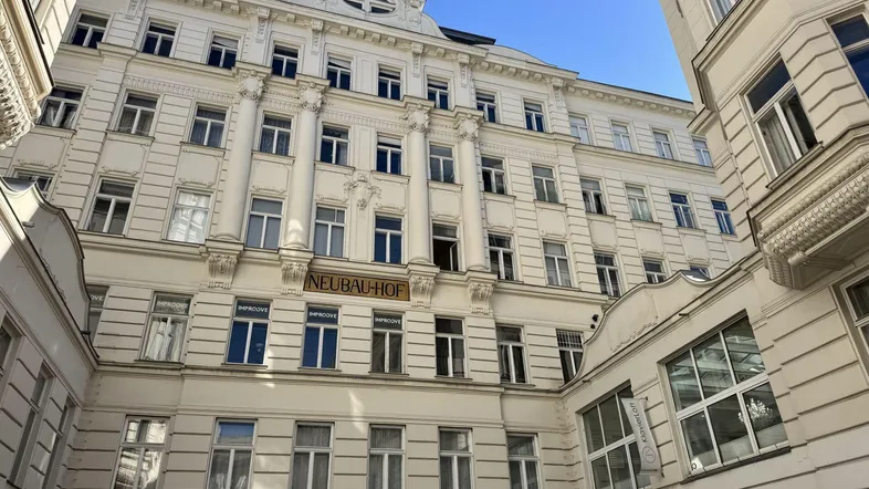 1070 Wien, Neubaugasse 64-66 außen 2