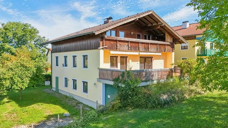 Gebäude Aussen