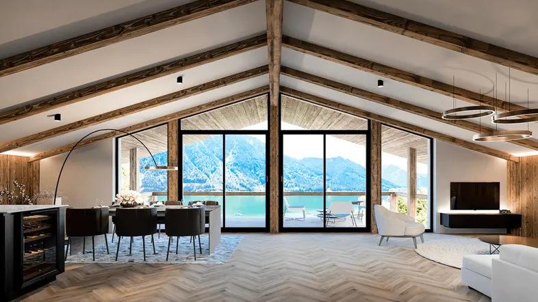 Geräumiger offener Wohn-Essbereich mit Holzbalken, Parkettboden und atemberaubendem Seeblick.