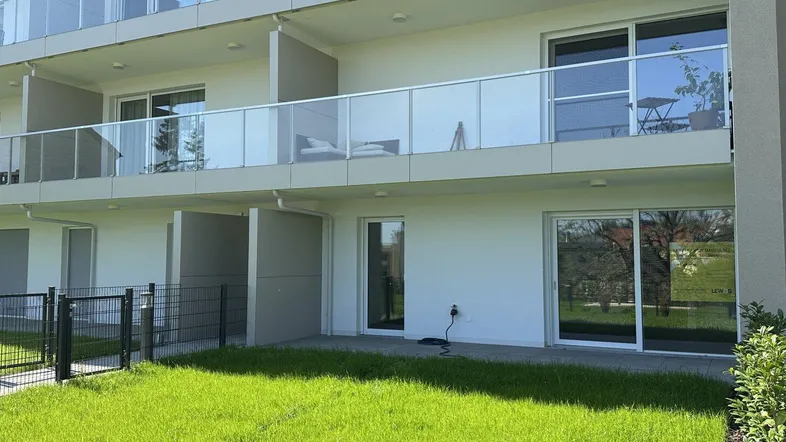 Neubau-Gartenwohnung mit € 30.000 Preisvorteil