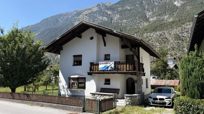 Haus Außenansicht