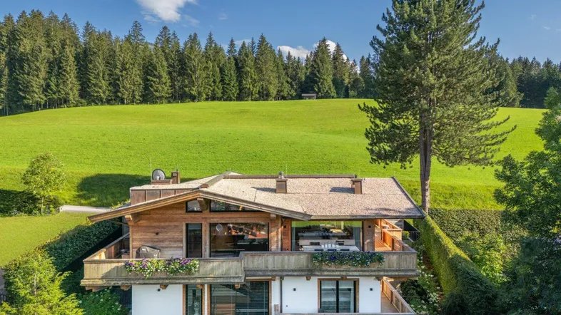 Neuwertiges Designer-Chalet Nähe Schiabfahrt