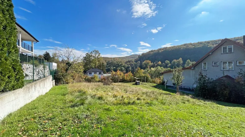 Sonniges Baugrundstück in traumhafter Südlage in Pressbaum