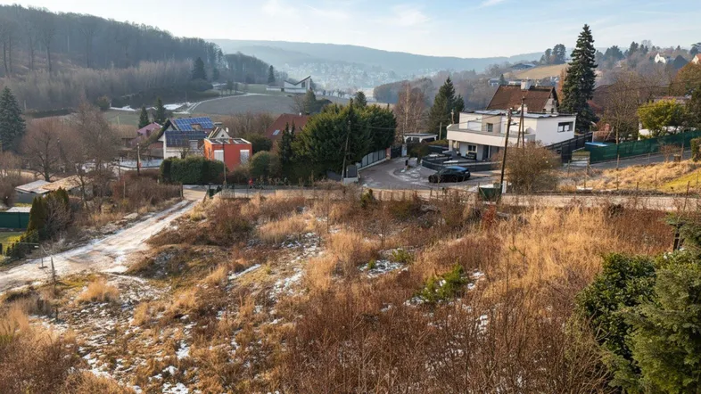 Baugrundstück mit Traumaussicht in Gablitz – inkl. bewilligtem Doppelhaus-Planungsvorschlag