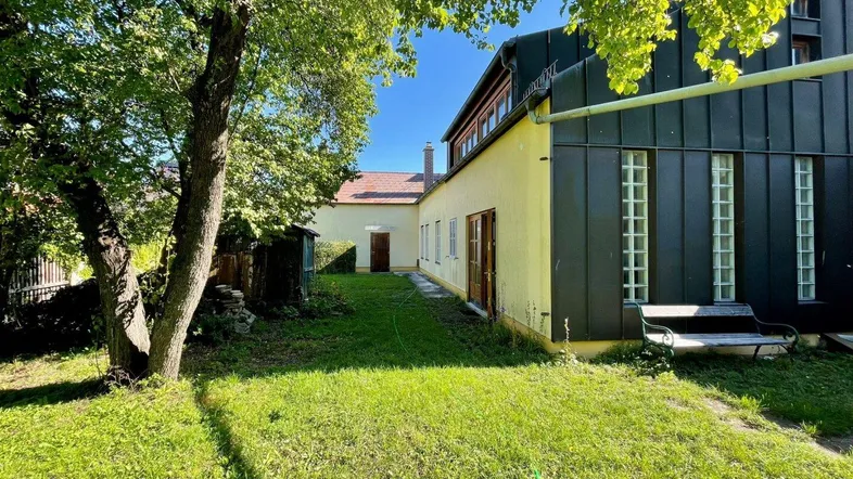 Hausansicht Garten