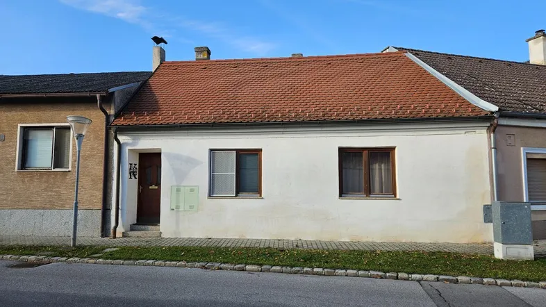 Straßenansicht Haus