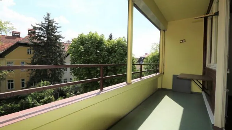 ostseitige Loggia