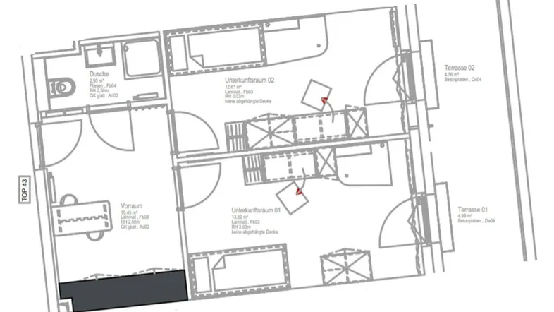 Grundrissplan einer Wohneinheit mit zwei Zimmern, einem Bad und zwei Terrassen.