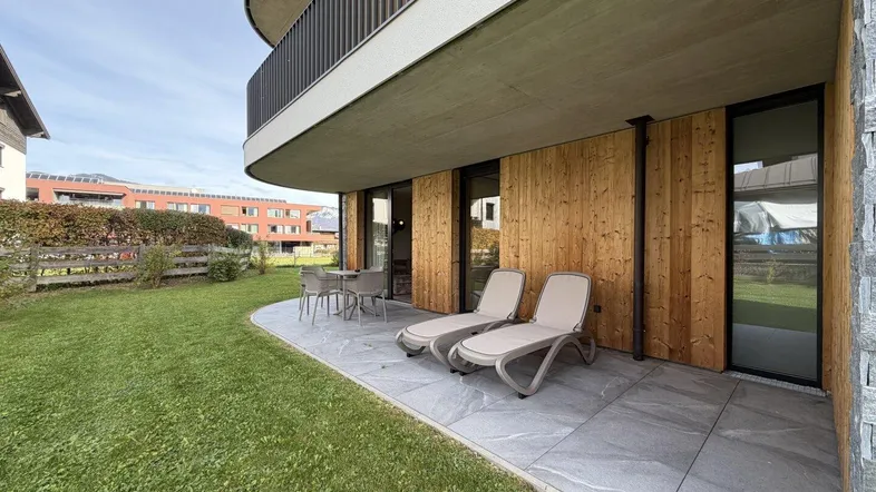 Top 06 Terrasse 2.jpg