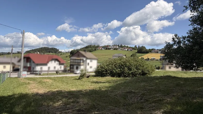 Grundstück