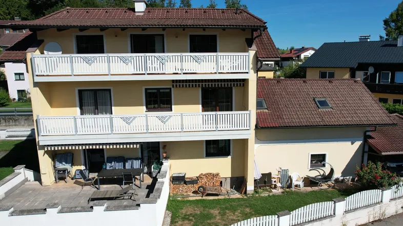 Wohnhaus Drohnenaufnahme