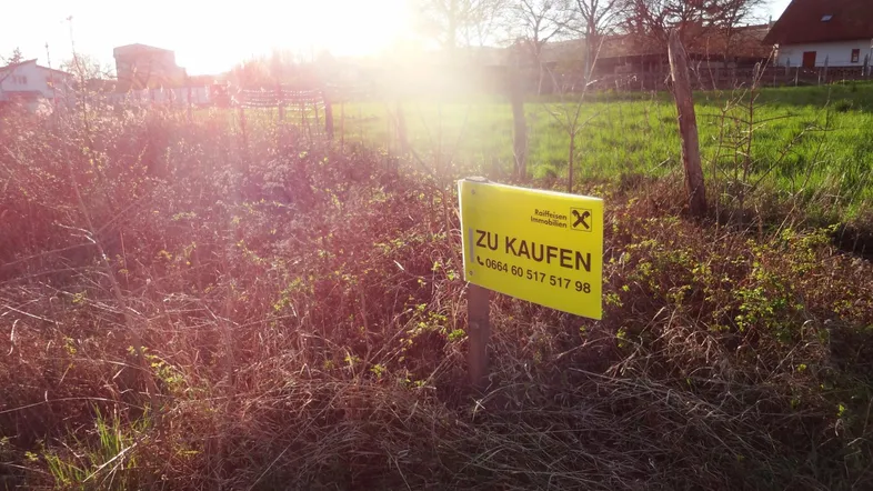 Grundstück