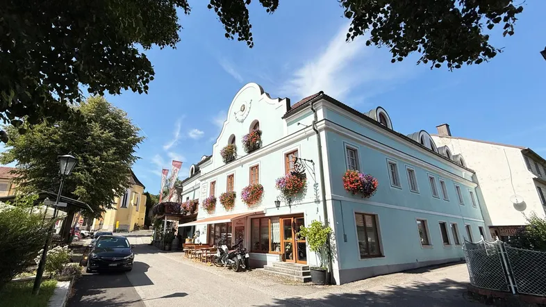 Aussenaufnahme ebenerdig Hotel