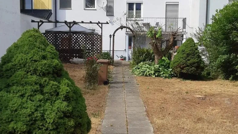 Hausansicht Gartenseitig