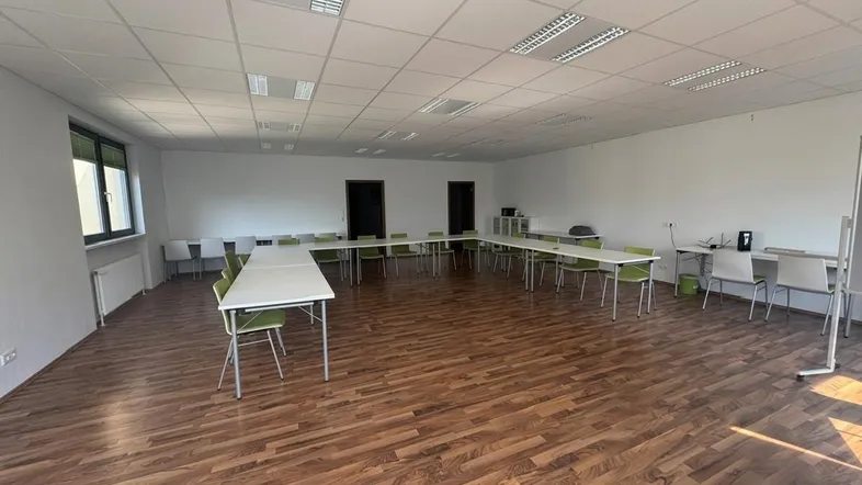 Konferenzraum mit 77,05 m², sehr gut teilbar in mehrere Büros