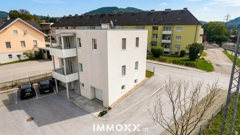 Haus mit 3 Wohnungen