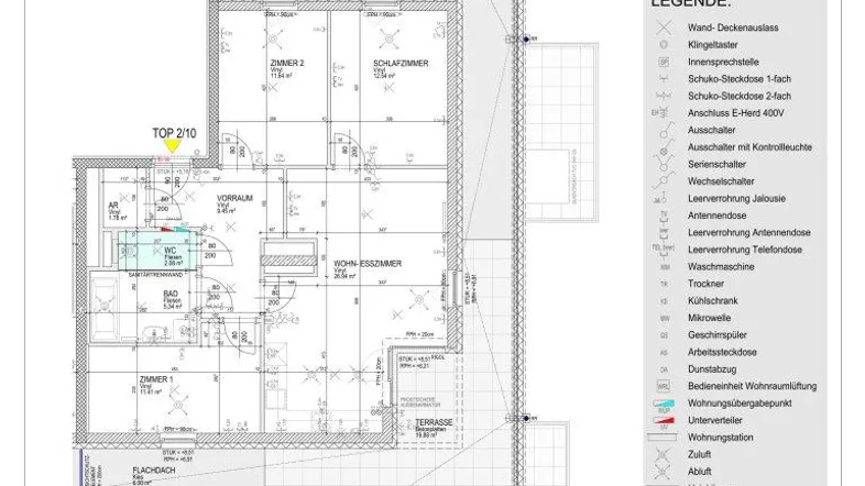 Detaillierter Grundriss einer Wohnung mit mehreren Zimmern, separatem WC und großer Terrasse.