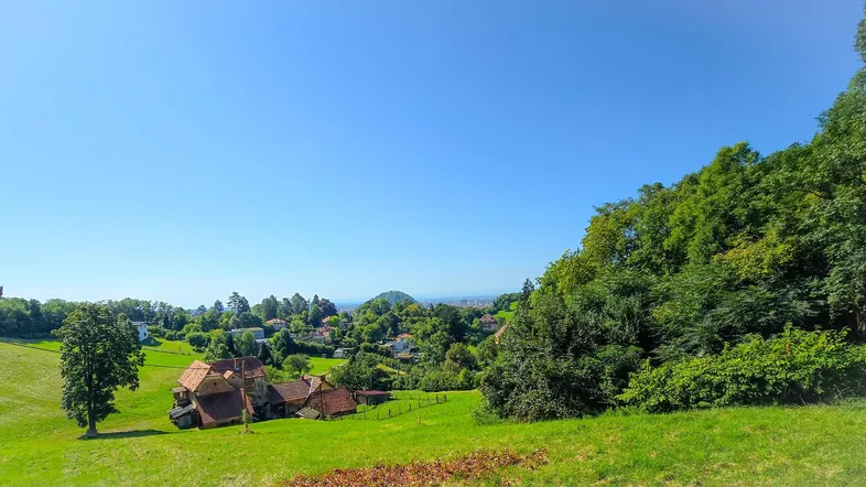 Rosenberg: Exklusives Baugrundstück mit Stadtblick!