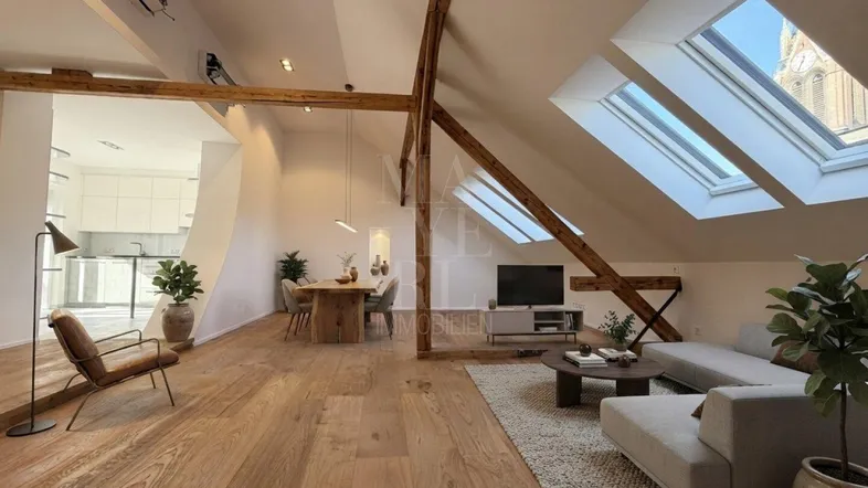 Wohn-/Esszimmer (Möblierungsvorschlag)