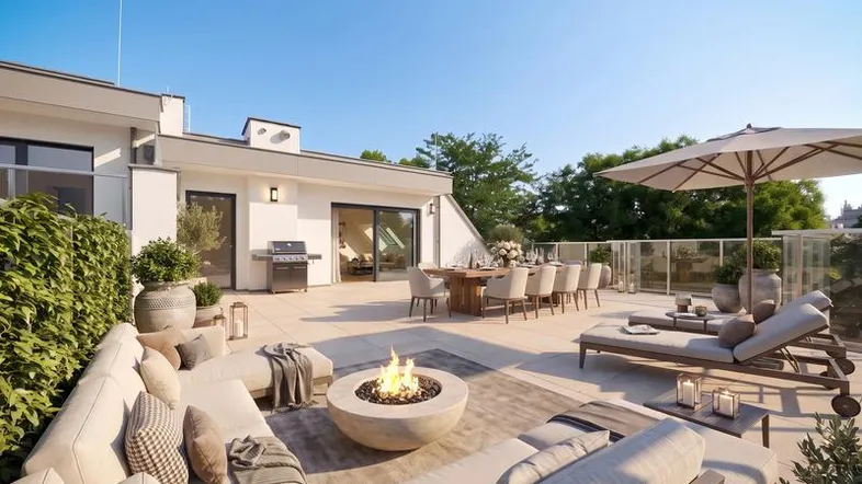 Große Dachterrasse mit virtueller Möblierung, Feuerstelle und Essbereich unter freiem Himmel.