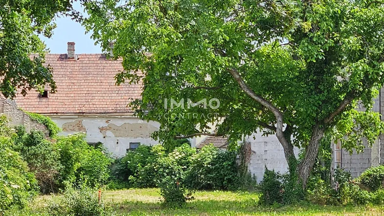 Zentrales, aufgeschlossenes Grundstück mit vielen Möglichkeiten