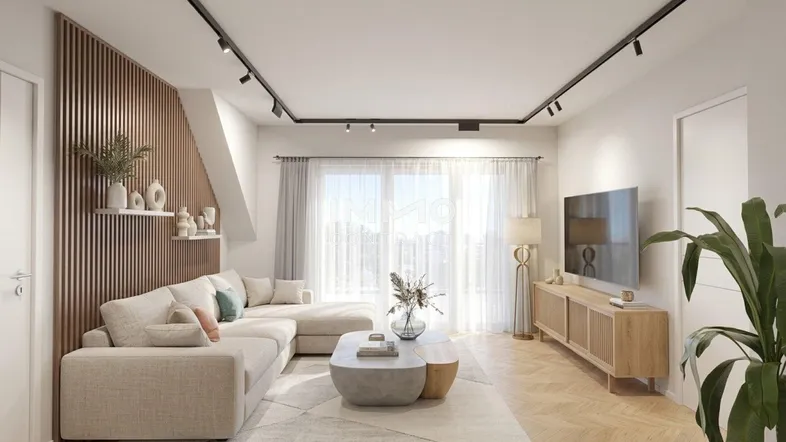 Modernes Wohnzimmer mit hellem Sofa, Holzlamellenwand und Parkettboden. Große Fenster lassen viel Tageslicht herein.