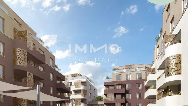 Moderne Wohnanlage mit mehreren Gebäuden, Grünflächen und Balkonen, ideal für Familien und Erholung.