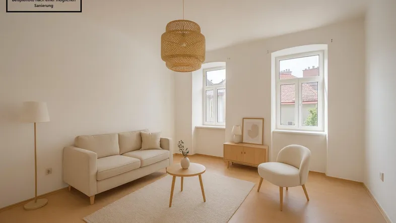 Helles Wohnzimmer mit moderner Einrichtung, Holzboden und großen Fenstern, die viel Tageslicht hereinlassen.
